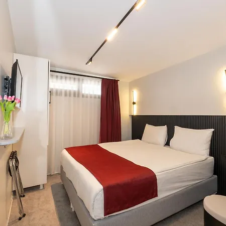 Istanbul Holiday Hotel Exterior photo