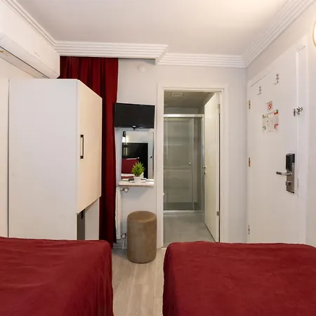 Istanbul Holiday Hotel Exterior photo