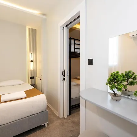Istanbul Holiday Hotel Exterior photo