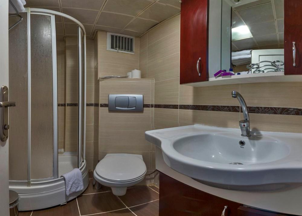 Istanbul Holiday Hotel Отель Стамбул