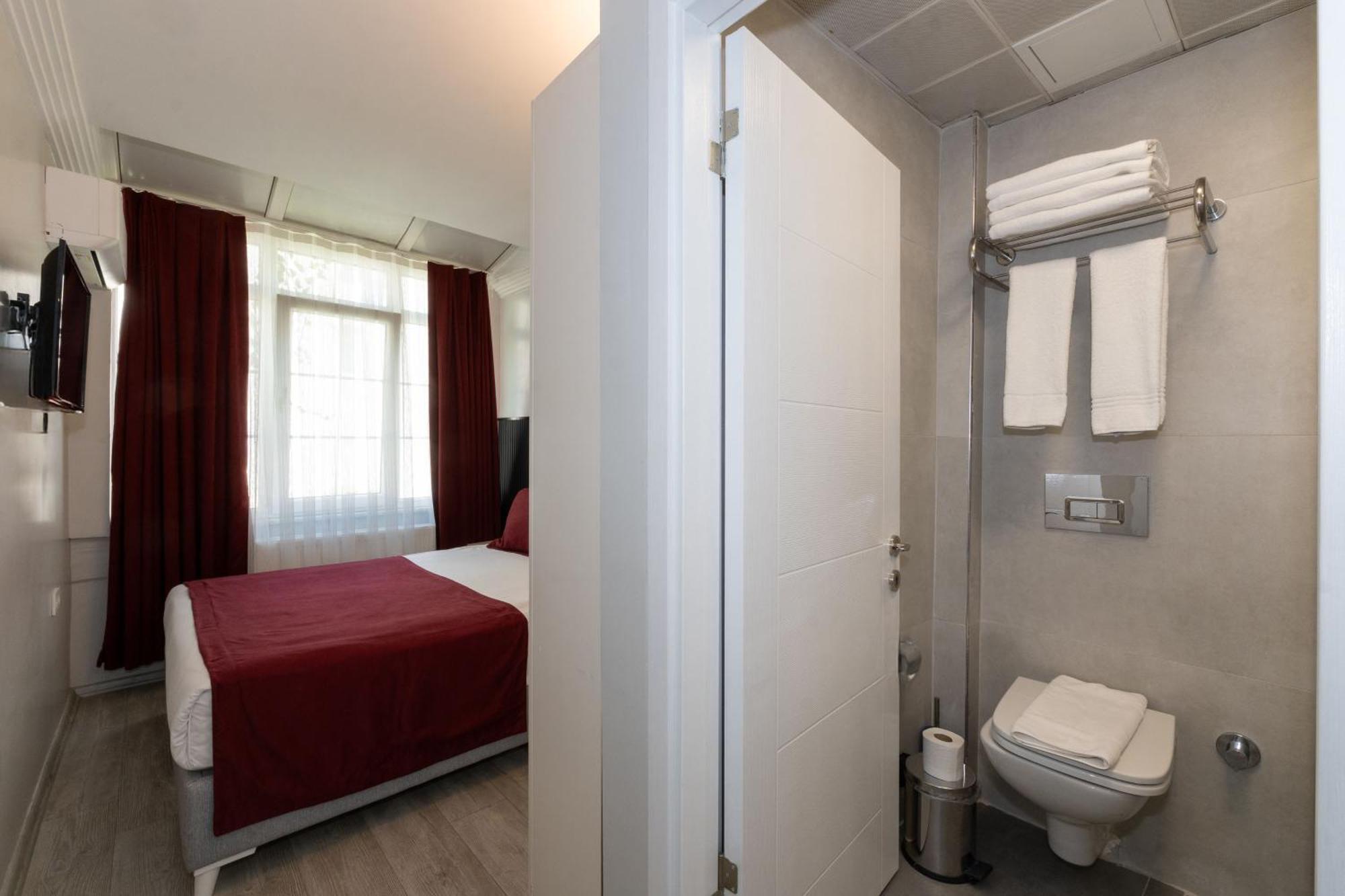 Istanbul Holiday Hotel