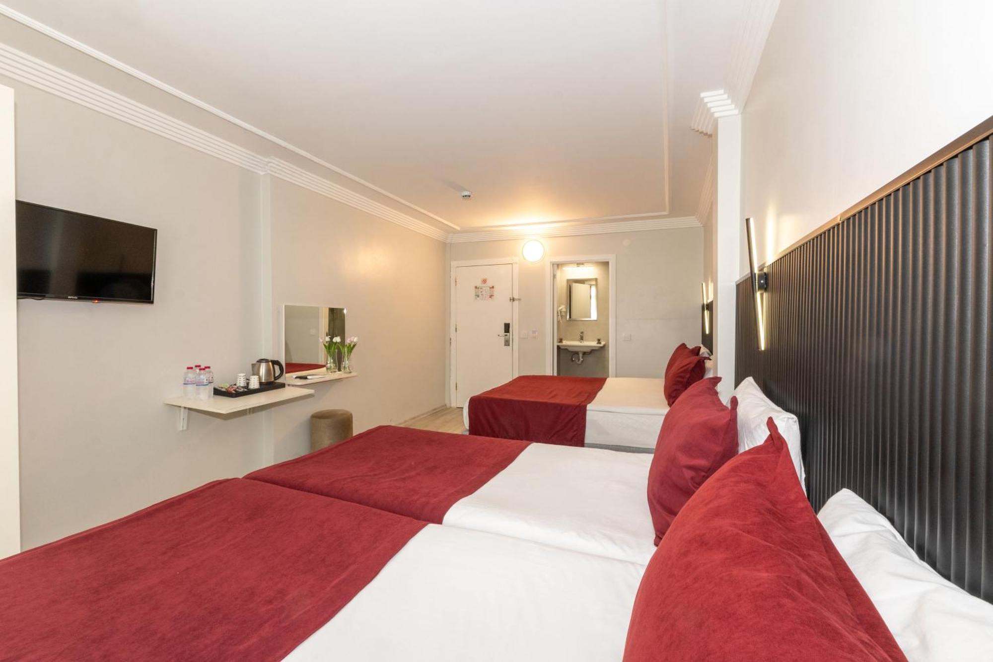 Отель Istanbul Holiday Hotel Стамбул