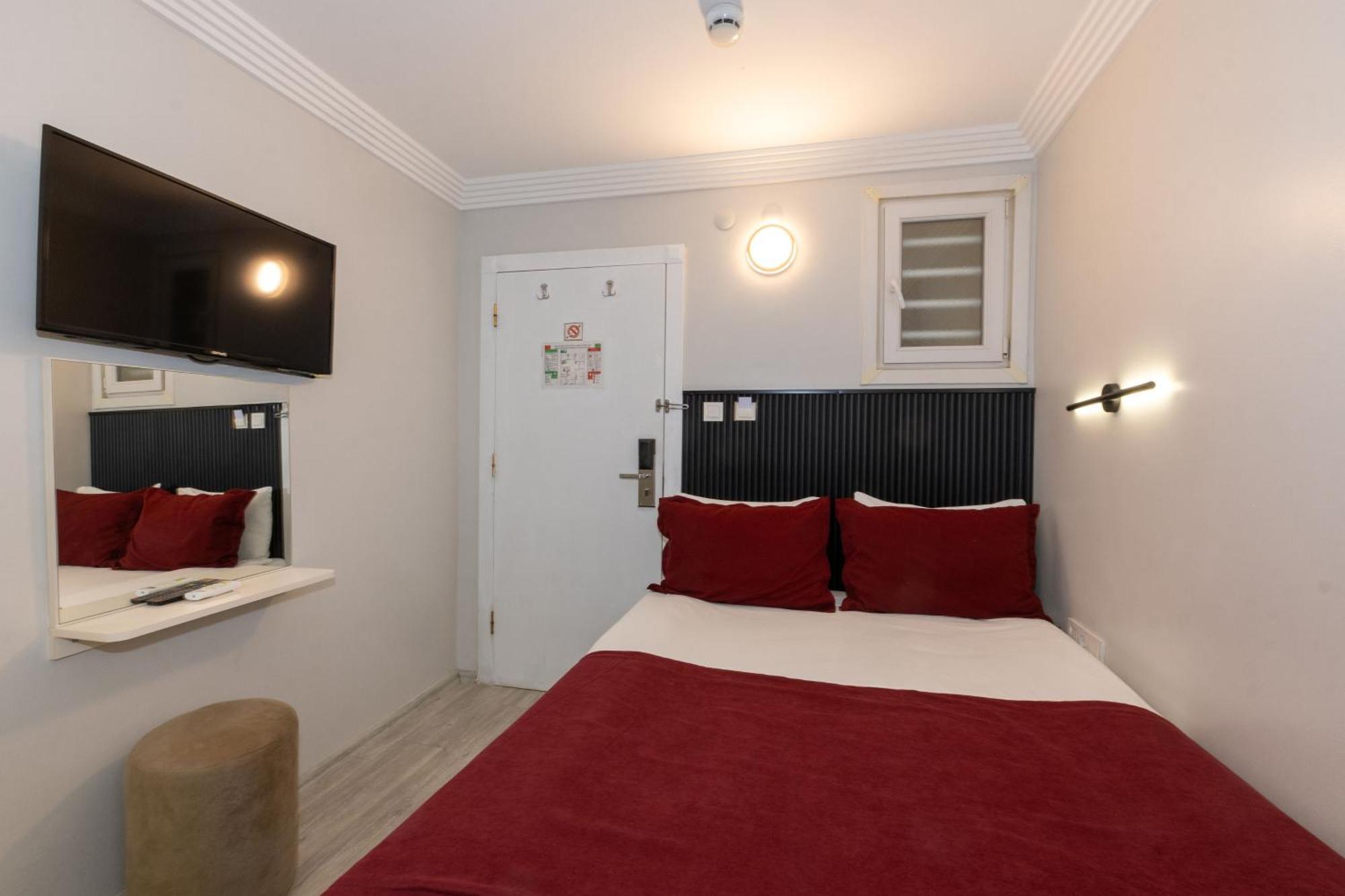 Istanbul Holiday Hotel