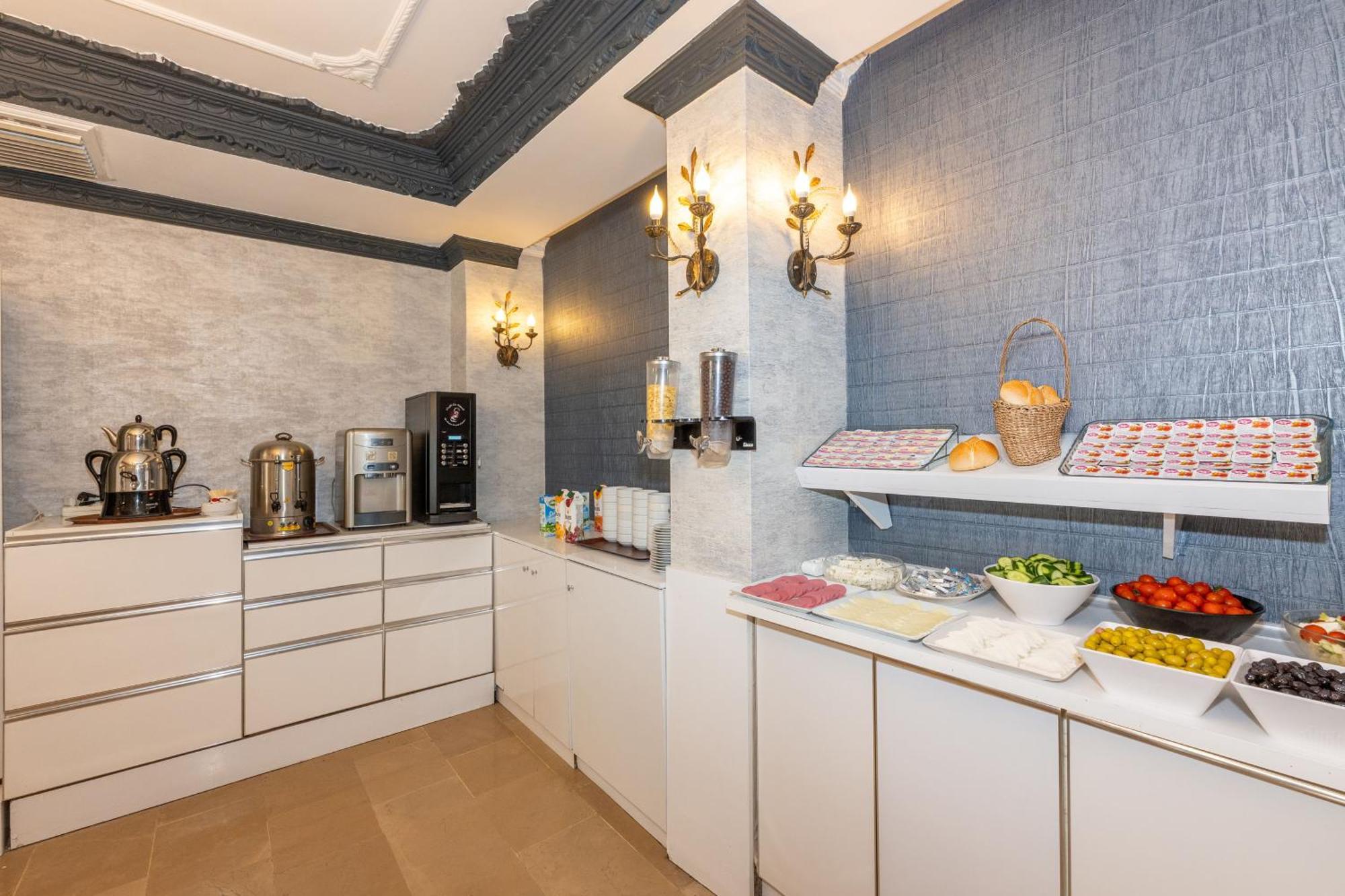 Istanbul Holiday Hotel