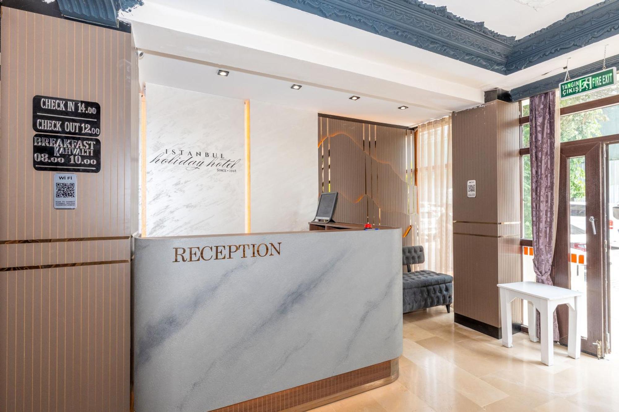 Istanbul Holiday Hotel 3*