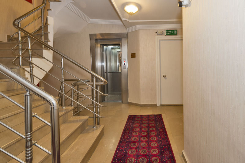 Istanbul Holiday Hotel Отель Стамбул